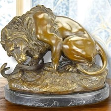 Bronze Lion Statue Marble