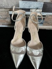 Women’s M & S Collection