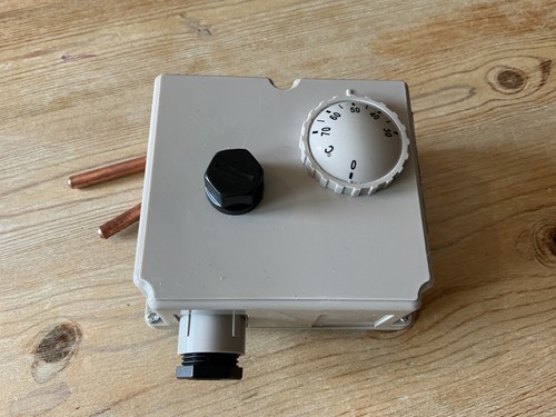 Cylinder dual thermostat - cylinder,