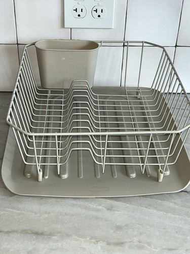 Vintage beige rubbermaid dish - vintage,