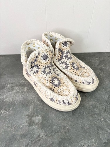 Mou bold crochet knit neutrals - mou,