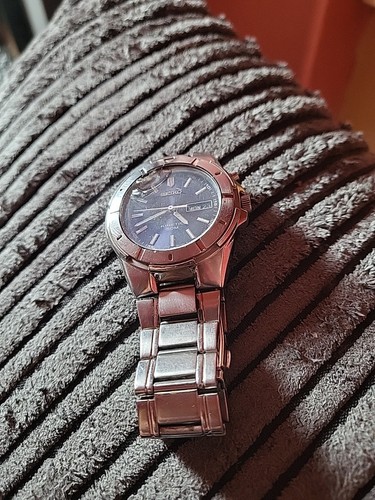 Seiko watch 50m - 50m, slight