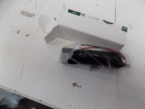 Genuine jaguar pace e - genuine,
