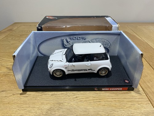 Hot wheels bmw mini - hot,