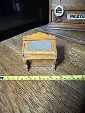 Antique Dolls House Schneegas