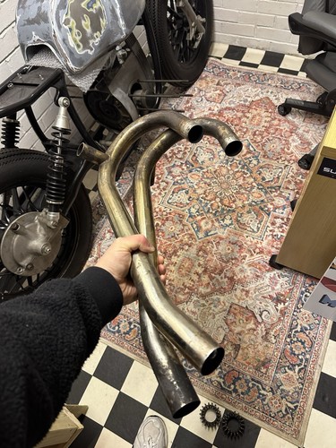 Bmw r80 exhaust pipes - and, but