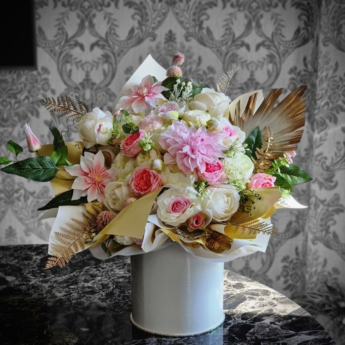 Large beautiful artificial - beautiful,