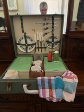 Sirram picnic Set 1960c In Case Cups Plates Dishes  Summer Vintage