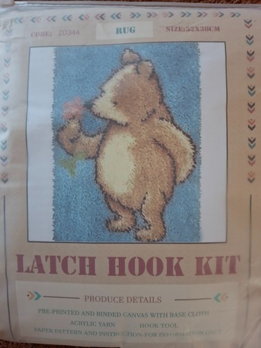 Latch hook kit - hook, rug