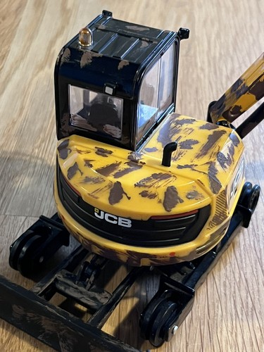 Jcb 86c2 midi - jcb, muddy