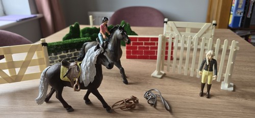 Schleich custom horse - , jumps