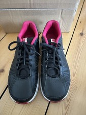 Nike women’s T-Lite XI Black