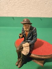 doll house resin old gentleman with pipe 1.12th