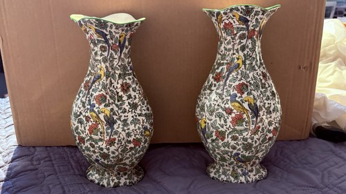 Pair antique royal - of,