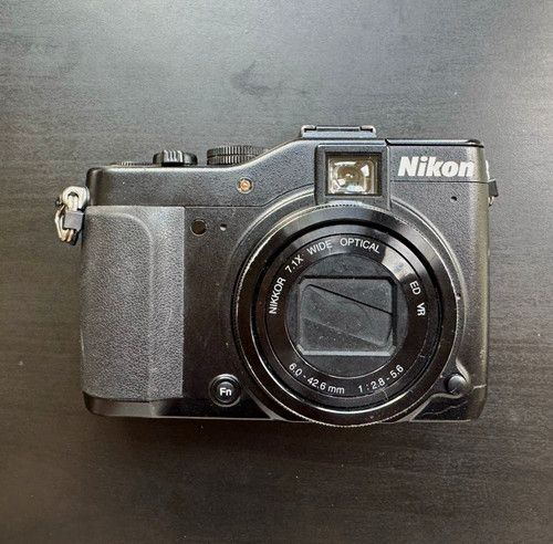 Nikon coolpix p7000 compact - nikon,