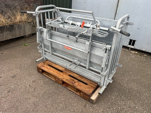 Ritchie sheep turnover crate - turnover,