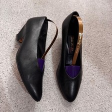 Barratts Black Leather Court