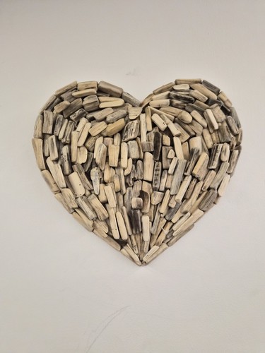 Chiselcraft wooden driftwood - ,