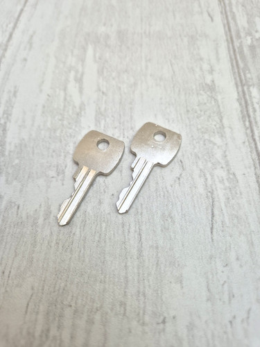 2pc 92274 key - fits, thwaites