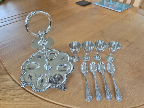 Silver plated egg cup and - plated, 4