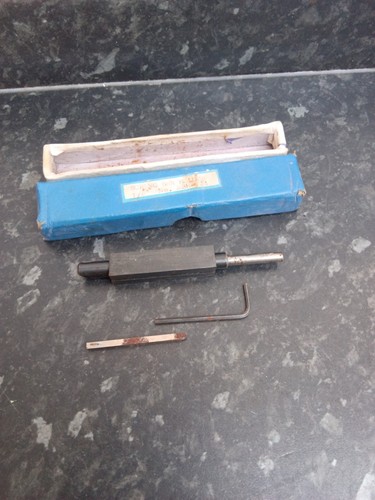 Boring bar with - boring, holder