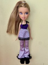 Bratz sleepover leah doll - leah,