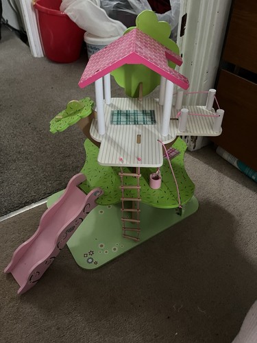 Rosebud treehouse - rosebud,