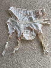 Lejaby ivory knicker brief and suspender set size Fr 2 with pink detailing