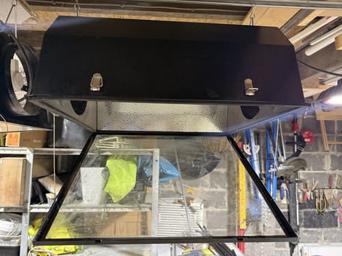 Air cooled reflectors - cooled,