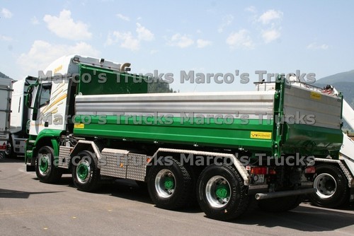 Truck photo iveco - truck,