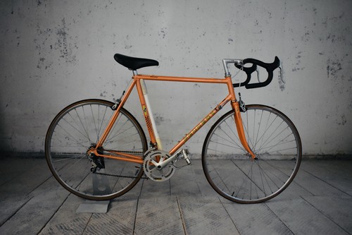 Vintage road bike peugeot - bike,