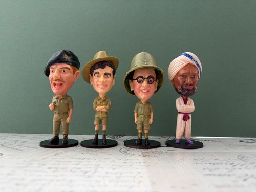 Memorabilia 4 characters - tv,