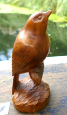 Beautiful wooden hand carved figure of, my guess Thrush/Blackbird, 16cm tall