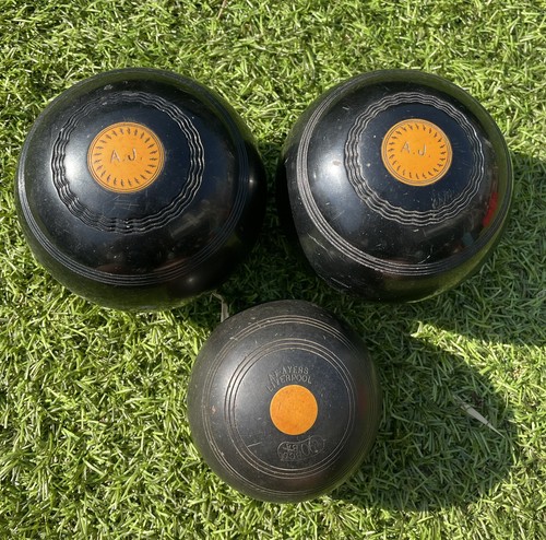 Crown green bowls 2lb - bowls, 13oz