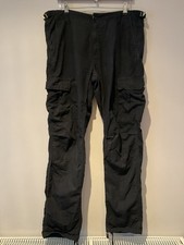 Carhartt  Black Aviation Cargo Pant 34 x 32  small tear  