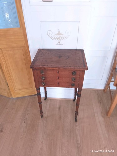 Antique late 17th oak chest - c,