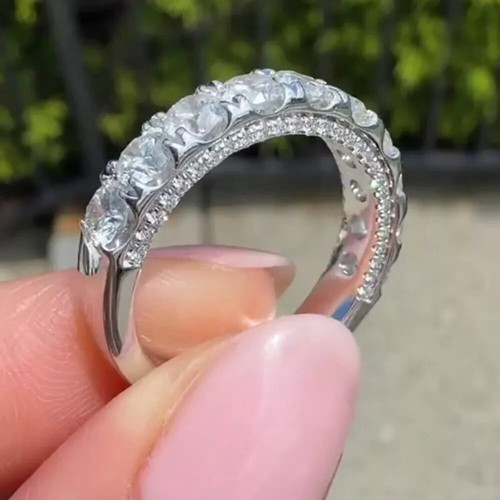 Tcw round cut - round, moissanite