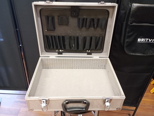 Fender metal briefcase grey - fender,