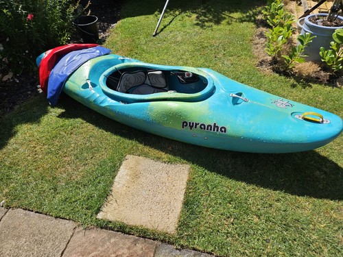 Kayak pyranha 243 - kayak,