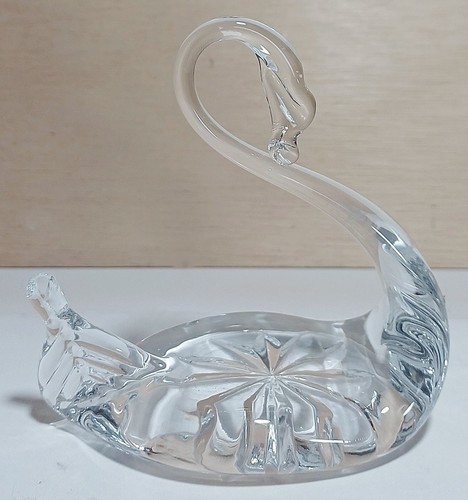 Tutbury crystal swan - crystal,