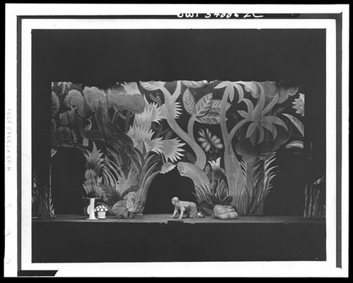 Photo 1940s jungle stage set - stage,