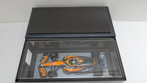 Spark daniel ricciardo - 1:18,