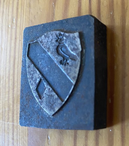 Antique heraldic crest - heraldic,