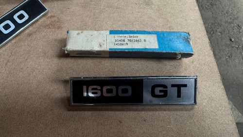 Ford 1600gt badge - ford, cortina