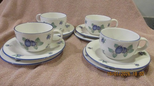 Royal doulton blueberry - royal, trios