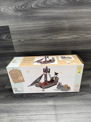 Ollie and grace wooden pirate - ollie,