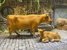 Britains Plastic 1970 Farm Series Jersey Cow & Calf - 1:32 Scale