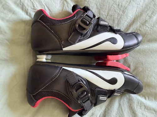 Peloton road cycling shoes - road,