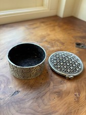 Pewter trinket box, excellent condition, 6cm dia, 3cm high