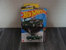 Hot Wheels Volvo P1800   MINT